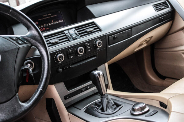 BMW 530XD - Image 11