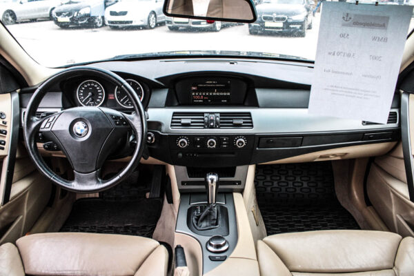 BMW 530XD - Image 12
