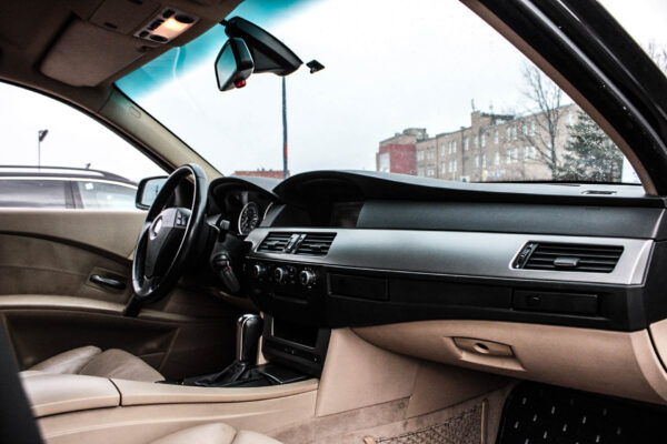 BMW 530XD - Image 13