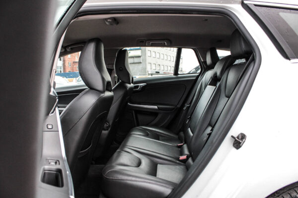 Volvo V60 - Image 9