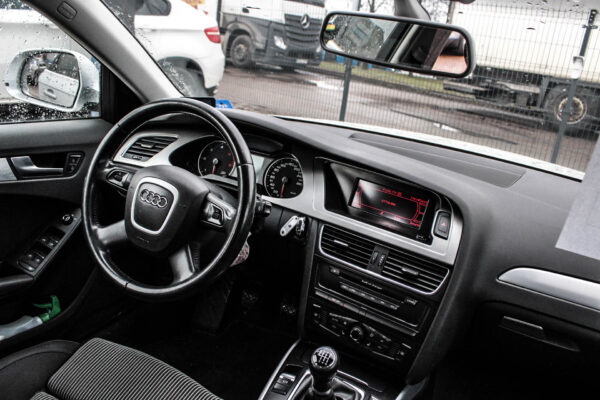 Audi A4 - Image 8