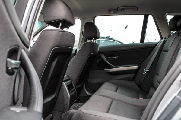 BMW 320 - Image 11