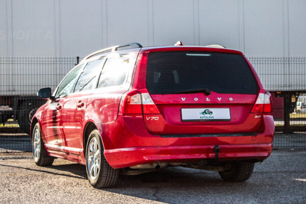 Volvo V70 - Image 6