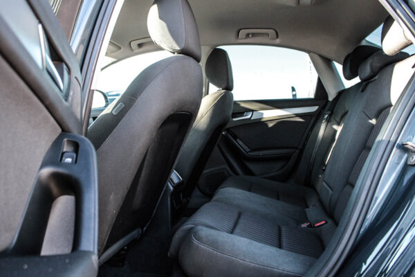 Audi A4 - Image 8