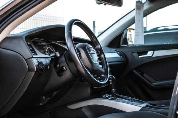 Audi A4 - Image 7