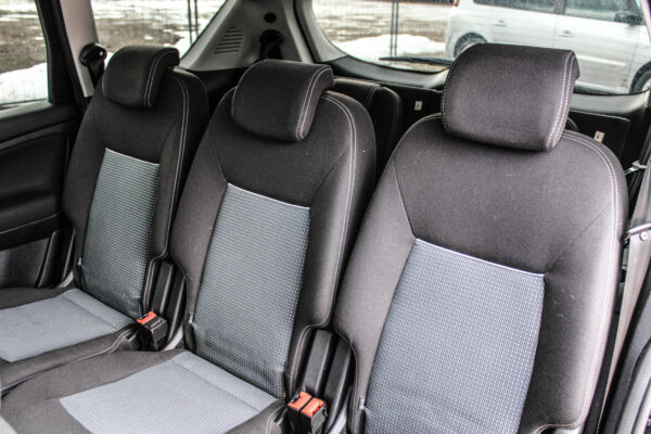Ford S-MAX - Image 13