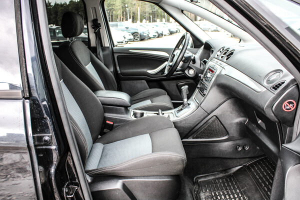 Ford S-MAX - Image 12