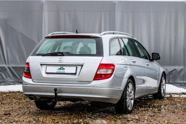 Mercedes C220 - Image 6