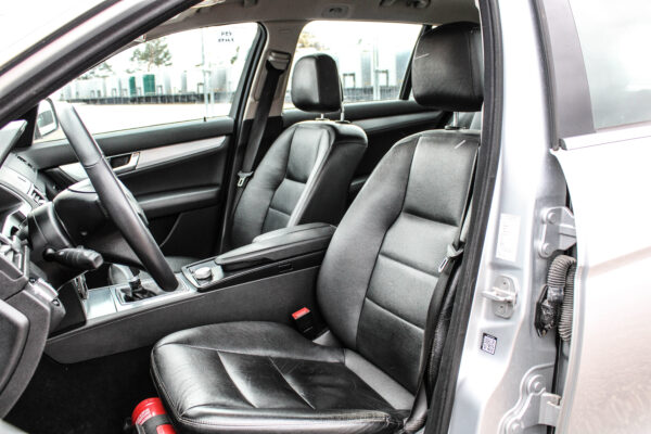 Mercedes C220 - Image 8