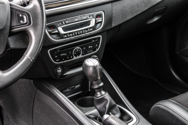Renault Megane - Image 10