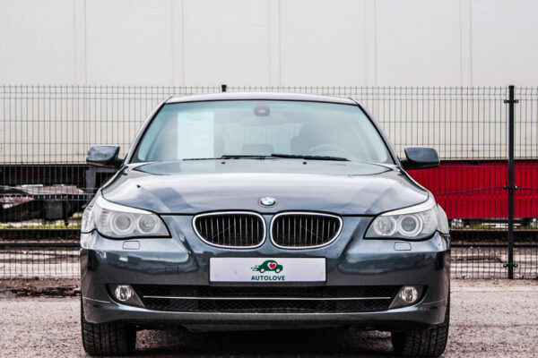 BMW 528XI - Image 2