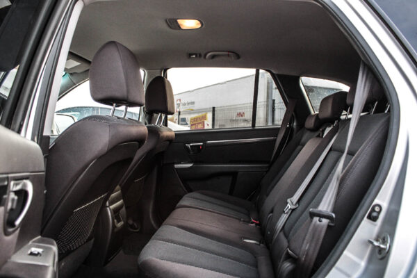 Hyundai Santa Fe - Image 11