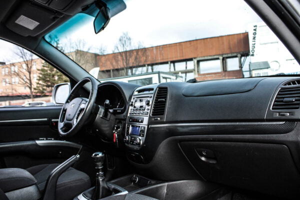 Hyundai Santa Fe - Image 9