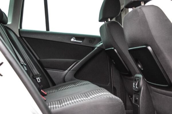 VW Tiguan - Image 11