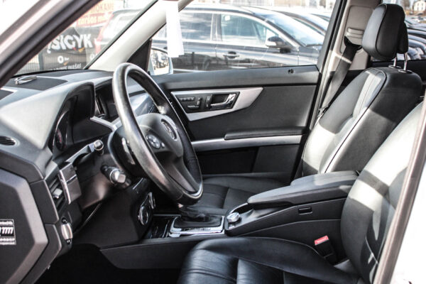 MB GLK320 - Image 9