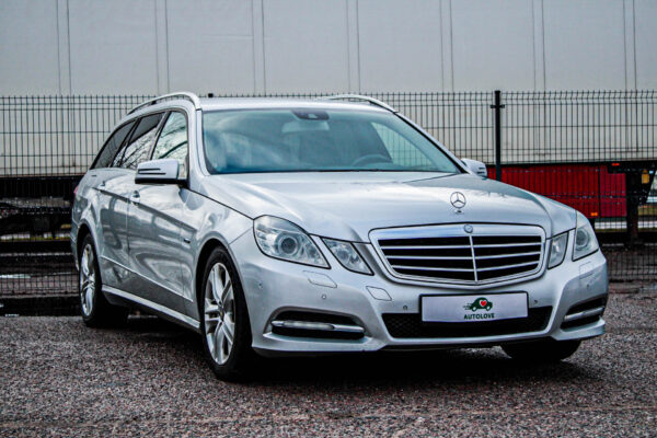MB E200 - Image 3
