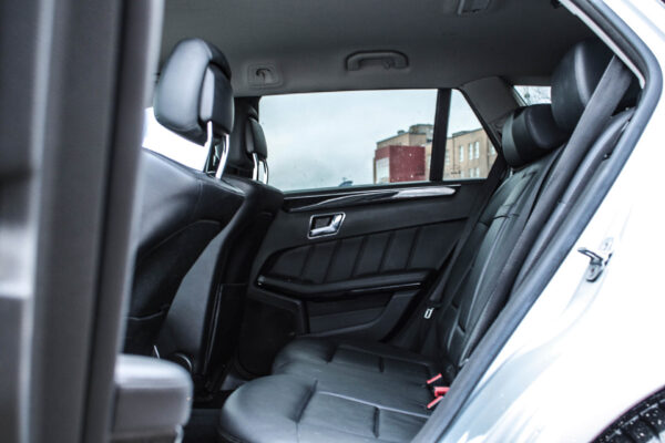 MB E200 - Image 11