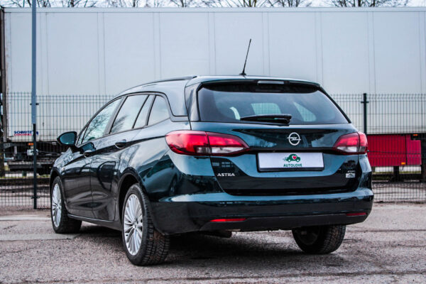 Opel Astra - Image 4