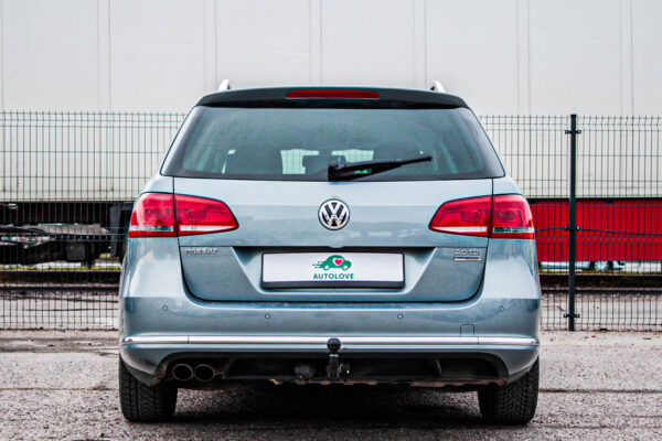 VW Passat - Image 5