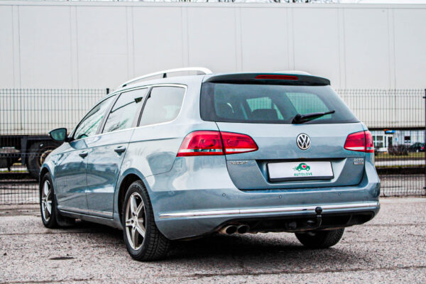 VW Passat - Image 6