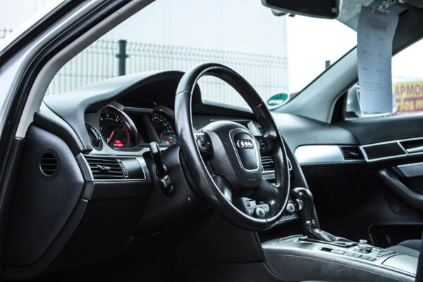 Audi A6 - Image 8