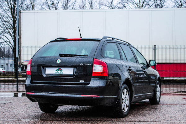 Skoda Octavia - Image 4