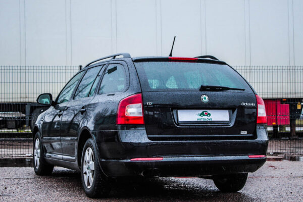 Skoda Octavia - Image 6