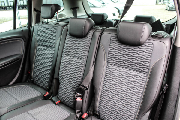 Opel Zafira - Image 12