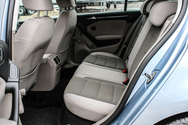 VW Golf - Image 11