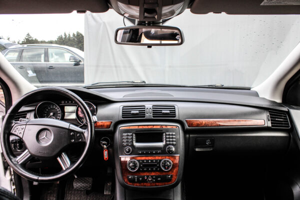 MB R320 - Image 13