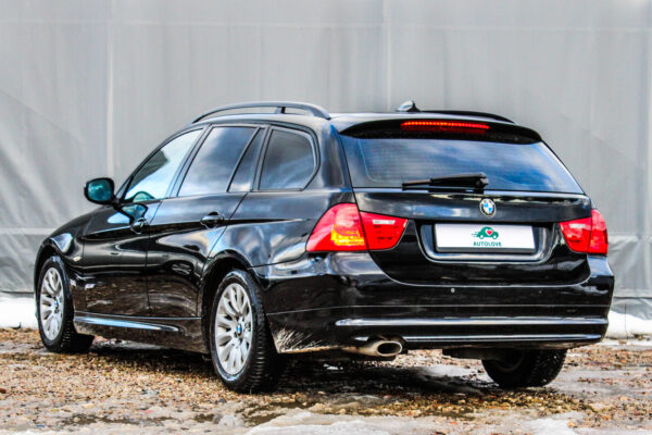 BMW 320 - Image 6