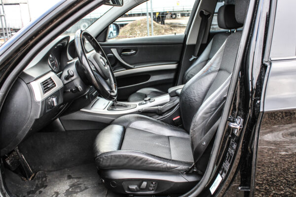 BMW 320 - Image 9