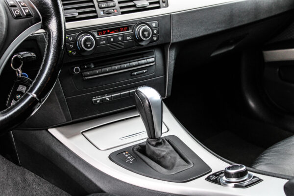 BMW 320 - Image 11