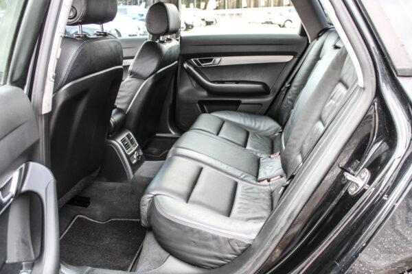 Audi A6 - Image 10