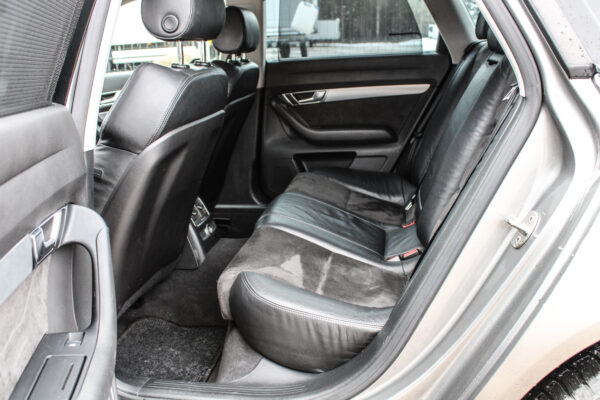 Audi A6 - Image 11