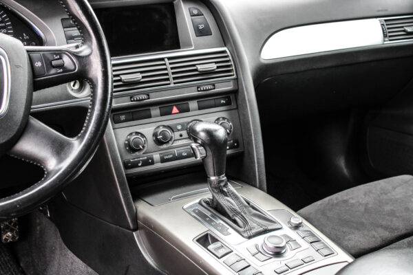Audi A6 - Image 12