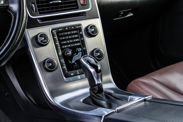 Volvo V60 - Image 10