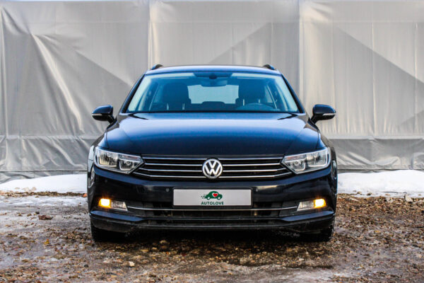 VW Passat - Image 2
