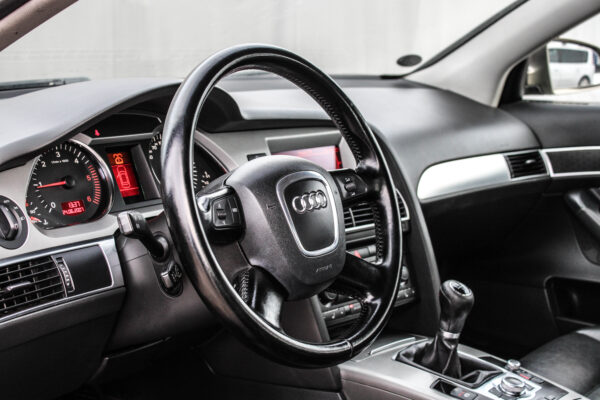 Audi A6 - Image 7