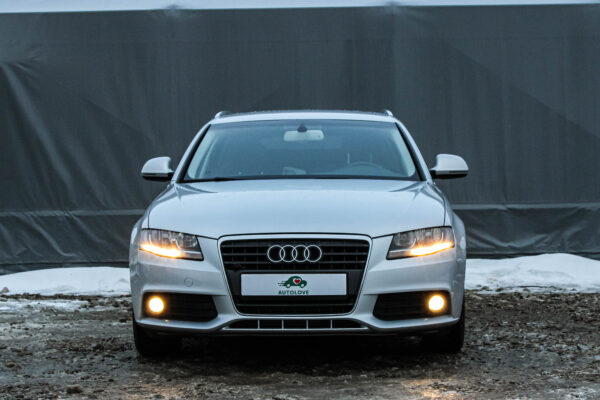 Audi A4 - Image 2