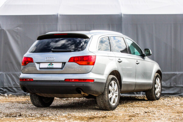 Audi Q7 - Image 4