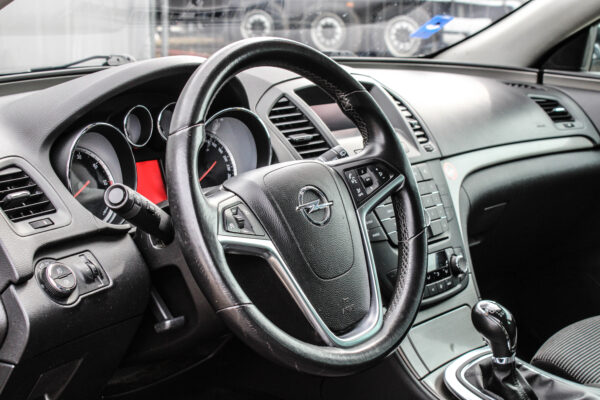 Opel Insignia - Image 7