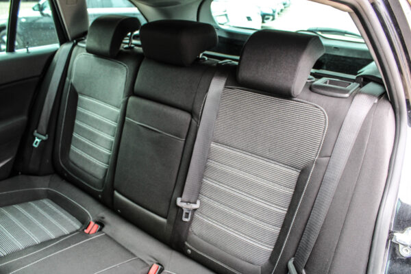 Opel Insignia - Image 12