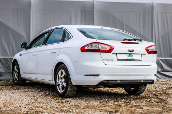 Ford Mondeo - Image 4