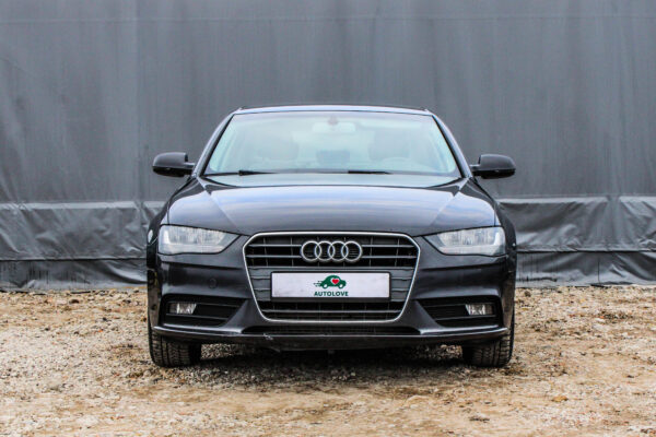 Audi A4 - Image 2
