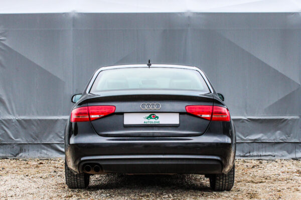 Audi A4 - Image 5