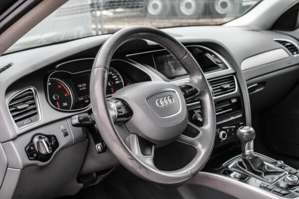 Audi A4 - Image 7
