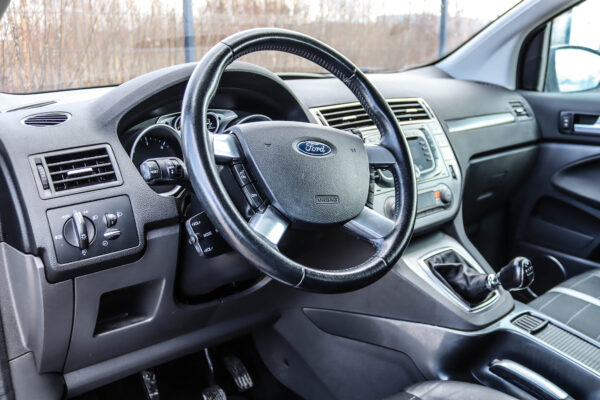 Ford Kuga - Image 6