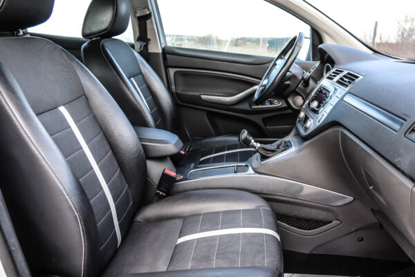 Ford Kuga - Image 9