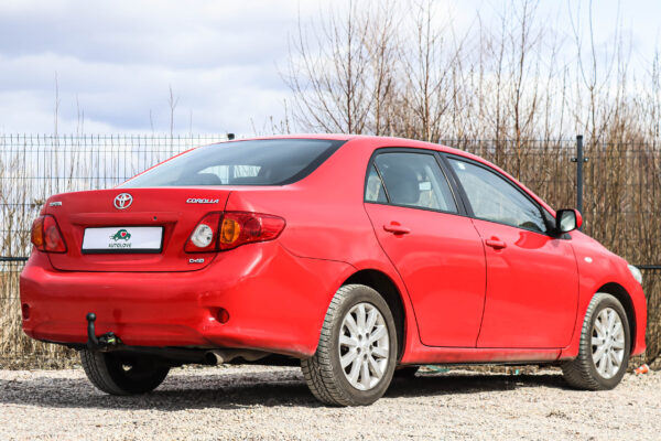 Toyota Corolla - Image 5
